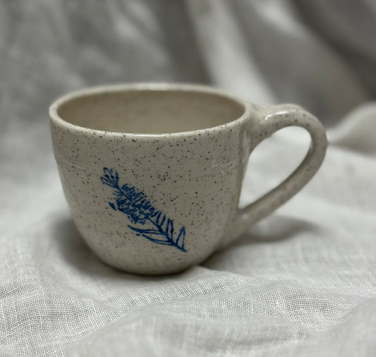 Bottlebrush mug